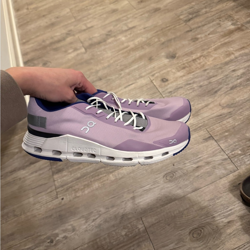 ON RUNNING SHOES